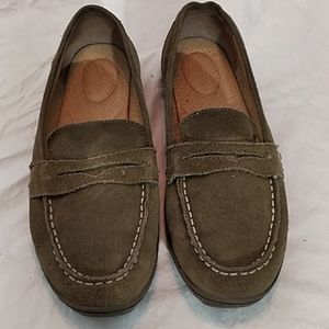 Women's loafers, size 9B, olive green